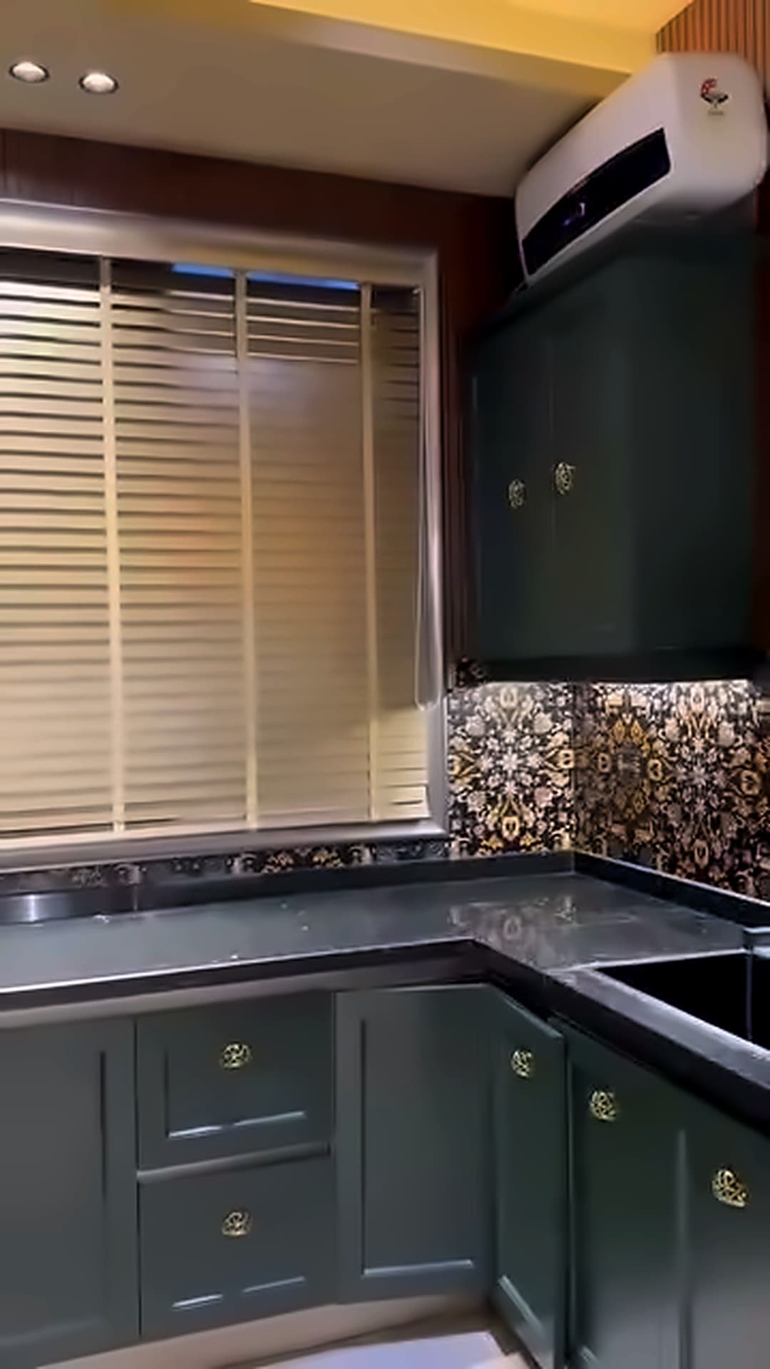 Residential Building in DLF Phase 4, Gurgaon — 29