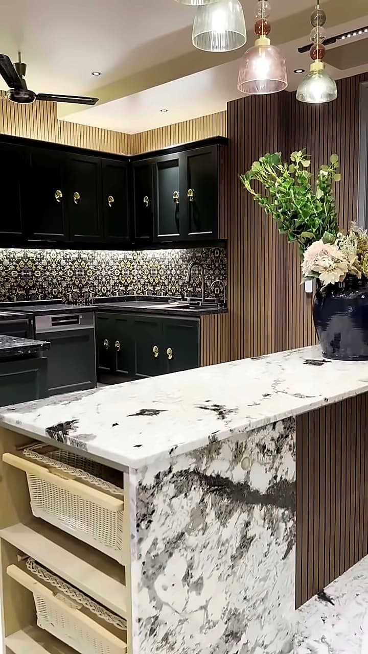 Residential Building in DLF Phase 4, Gurgaon — 34