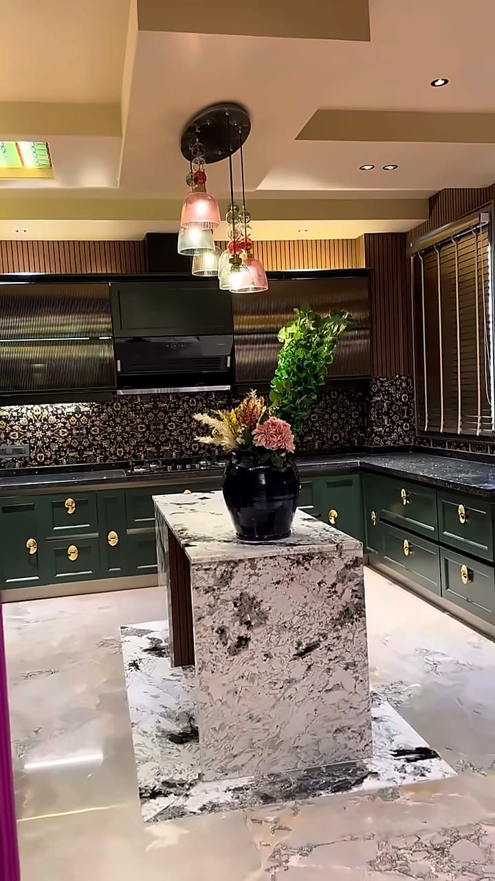Residential Building in DLF Phase 4, Gurgaon — 39
