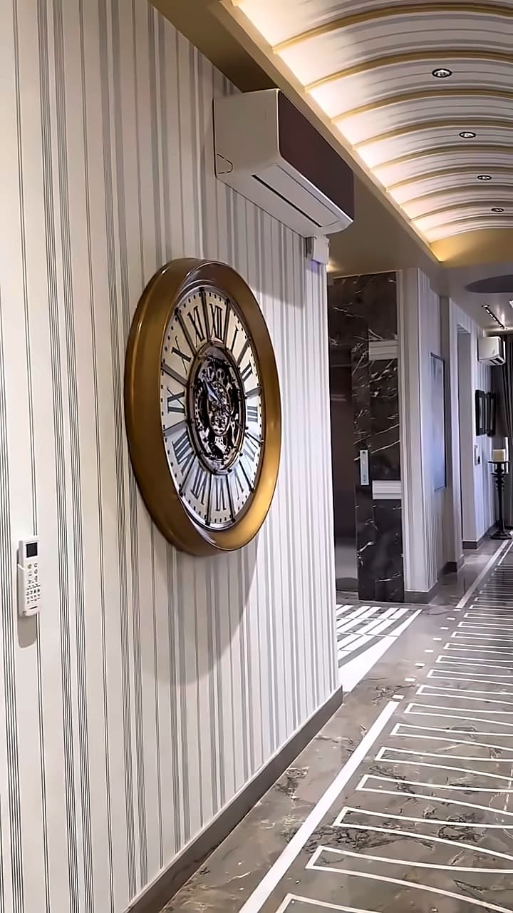 Residential Building in DLF Phase 4, Gurgaon — 40