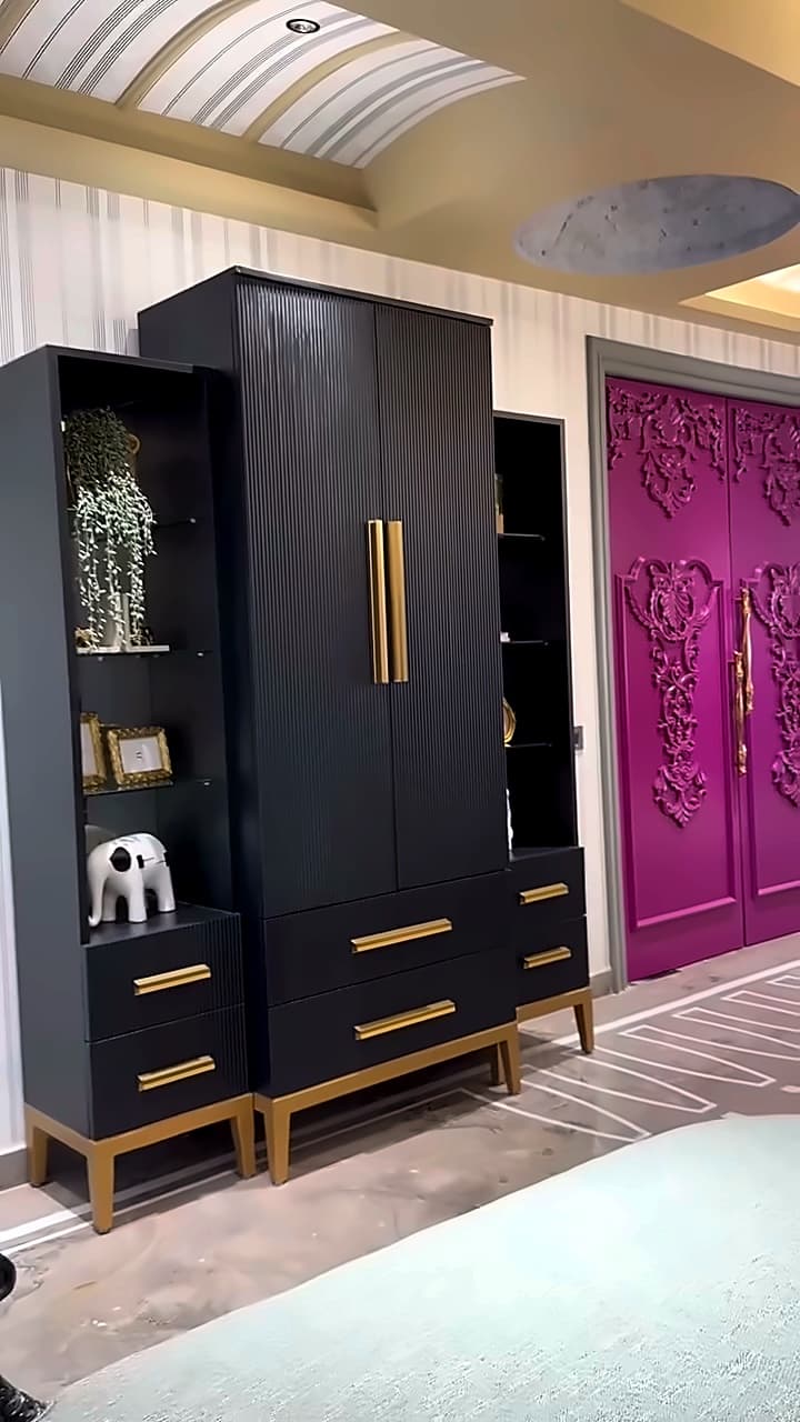 Residential Building in DLF Phase 4, Gurgaon — 55