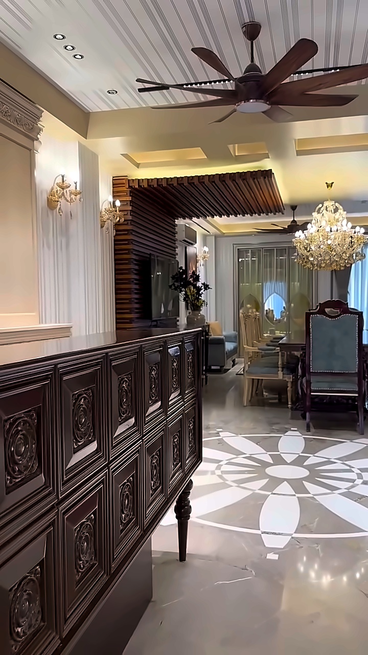 Residential Building in DLF Phase 4, Gurgaon — 53
